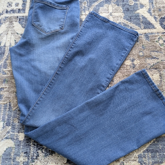 Classic Blue Denim Jeans - Picture 3 of 6